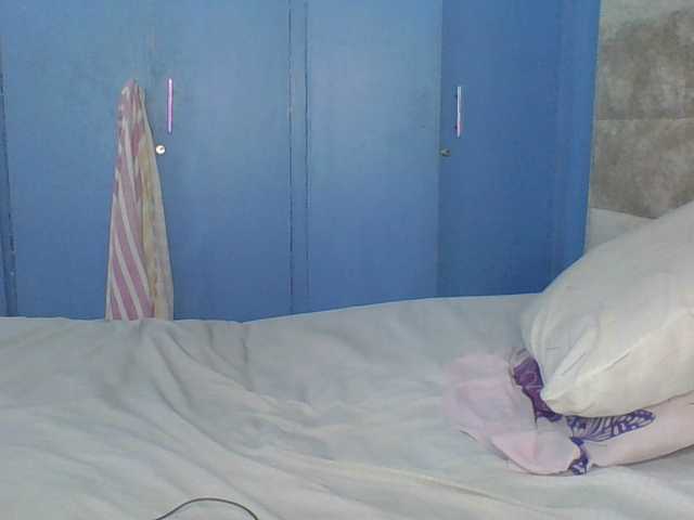 Citygirl77's BongaCams show and profile