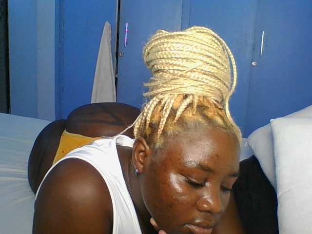 Citygirl77 webcam