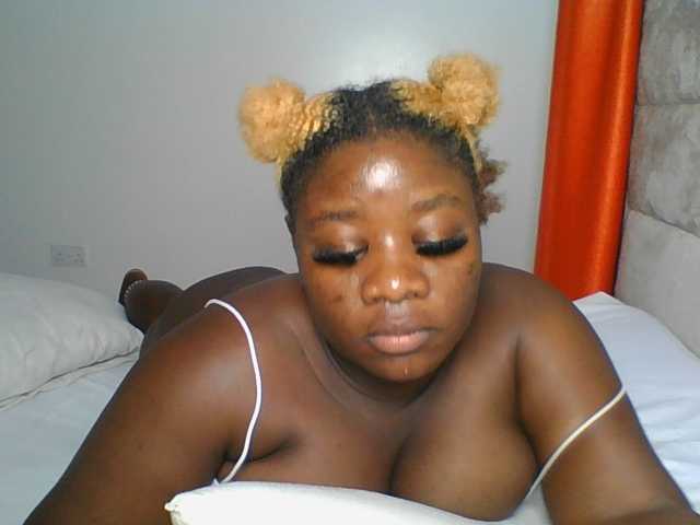Citygirl77 — live female cam