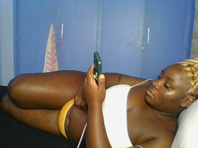 Citygirl77 live cam on BongaCams