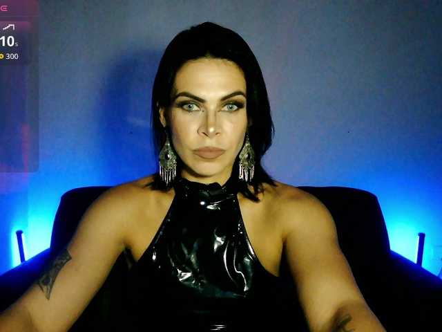 VeronnaInk1 live cam on BongaCams