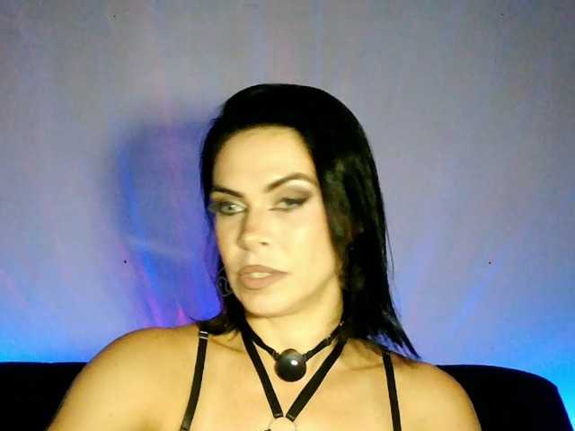 VeronnaInk1 live cam