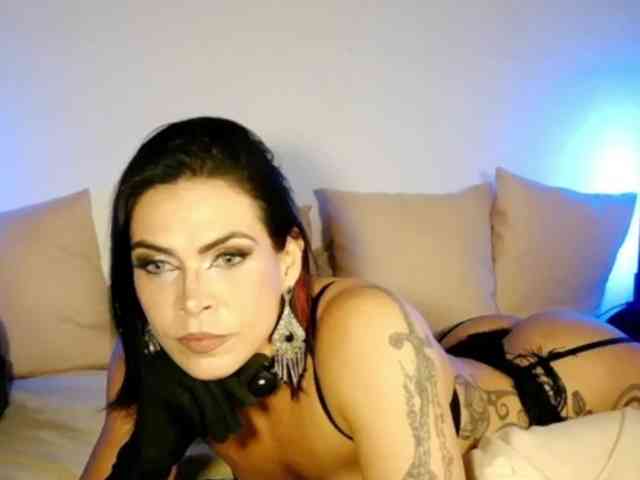 VeronnaInk1 webcam