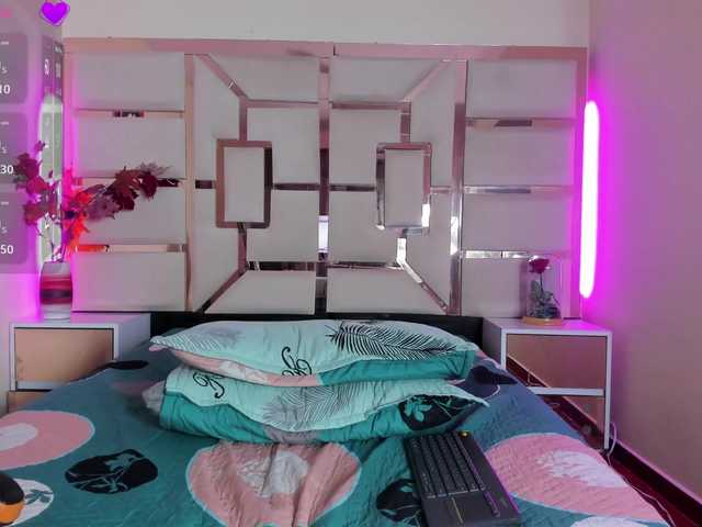 samantha-venuss live cam on BongaCams