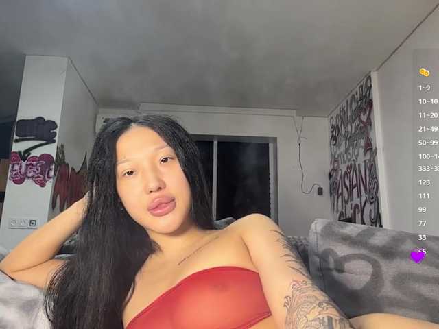 TainaJaksch live cam on BongaCams