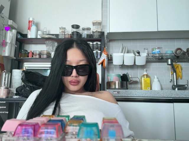 TainaJaksch live cam on BongaCams