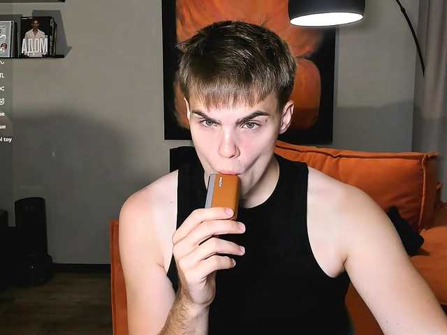 simonwnl live webcam show