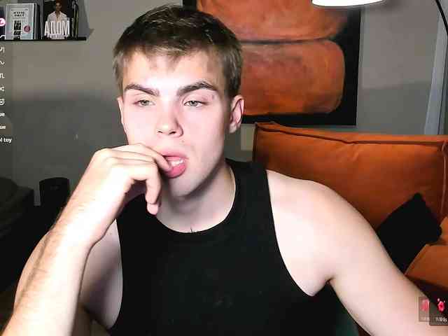 simonwnl Live Webcam on BongaCams