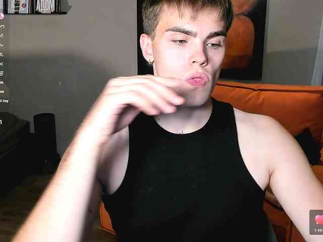 simonwnl Live Webcam on BongaCams
