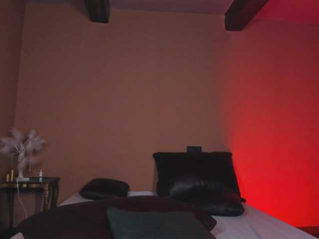 Amber-Tender live webcam show