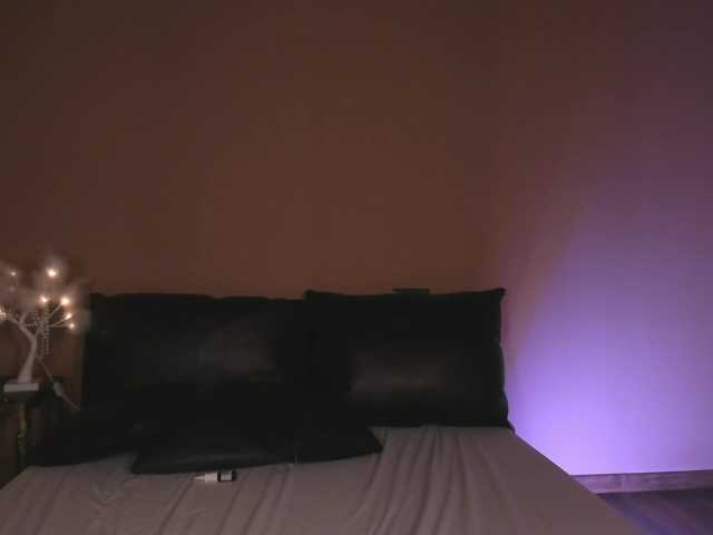 Amber-Tender's BongaCams show and profile