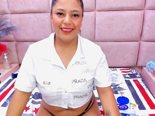 CAROLINASUAREZ live cam on BongaCams