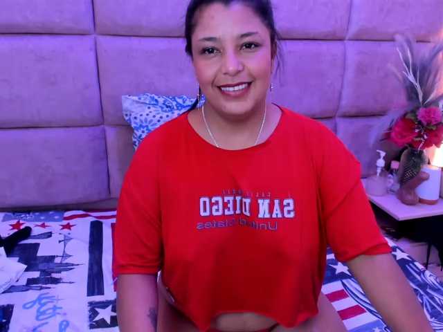 CAROLINASUAREZ live cam on BongaCams