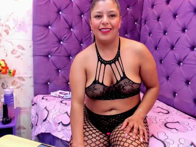 CAROLINASUAREZ live cam preview