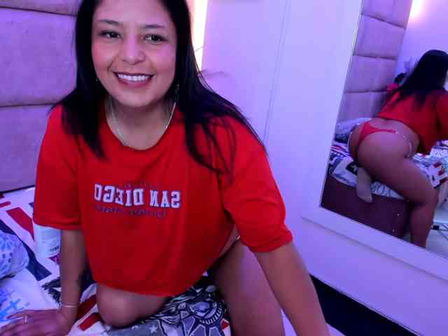 CAROLINASUAREZ's webcam live show