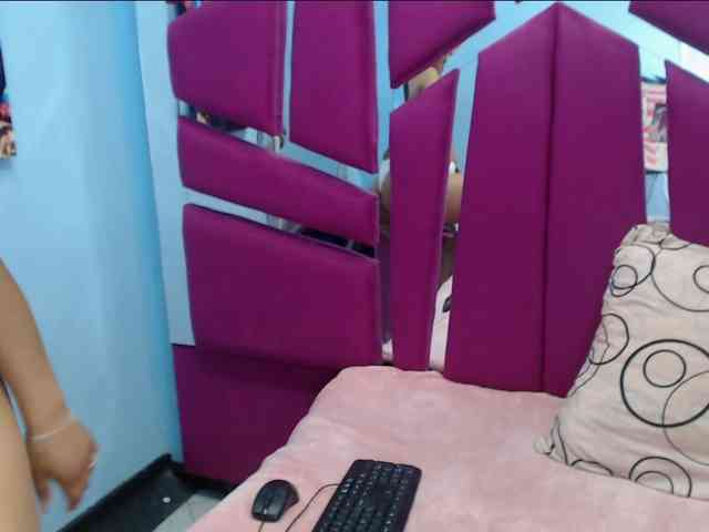 CAROLINASUAREZ webcam