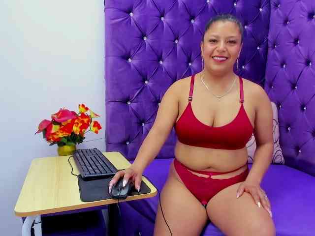 Modèle: CAROLINASUAREZ