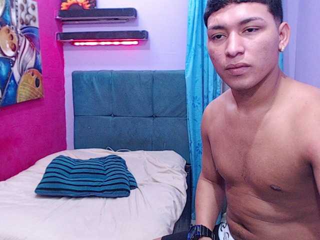 twinksfuck live cam on BongaCams