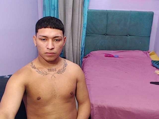 twinksfuck live cam on BongaCams