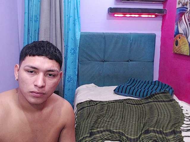 twinksfuck live cam on BongaCams