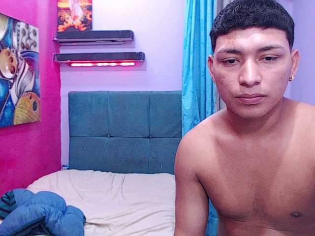 twinksfuck live cam on BongaCams