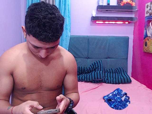 twinksfuck live cam on UnifiedCams