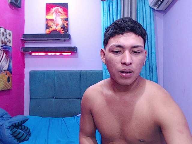 twinksfuck live cam on BongaCams
