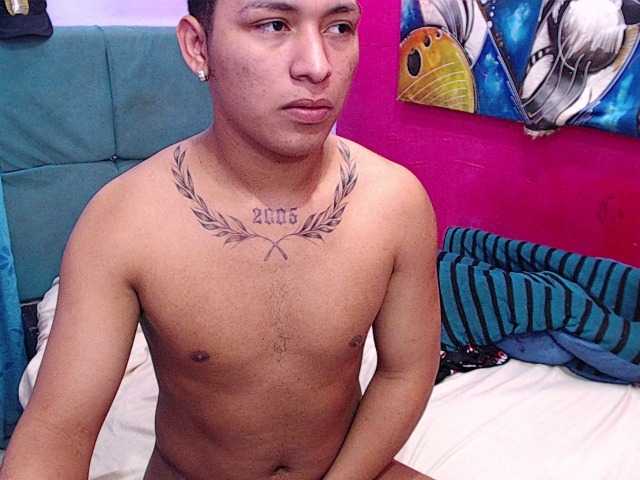 twinksfuck live cam on BongaCams