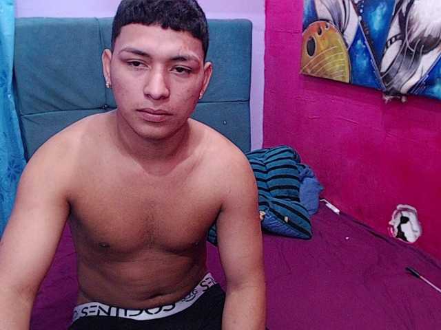 twinksfuck live cam on BongaCams