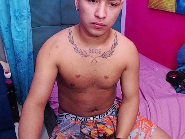 twinksfuck live cam on BongaCams