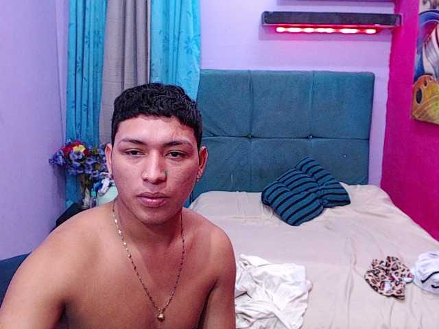twinksfuck live cam on BongaCams