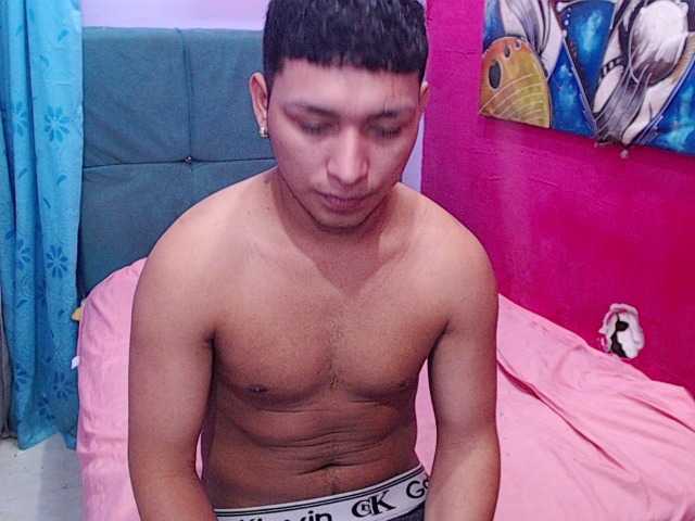 twinksfuck live cam on BongaCams