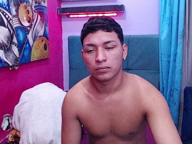 twinksfuck live cam on BongaCams