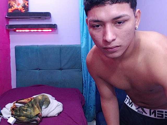 twinksfuck live cam on BongaCams