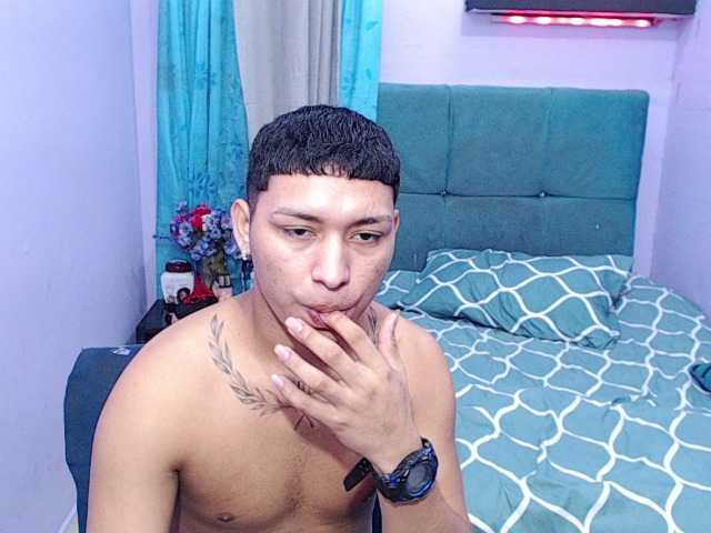 twinksfuck live cam on BongaCams