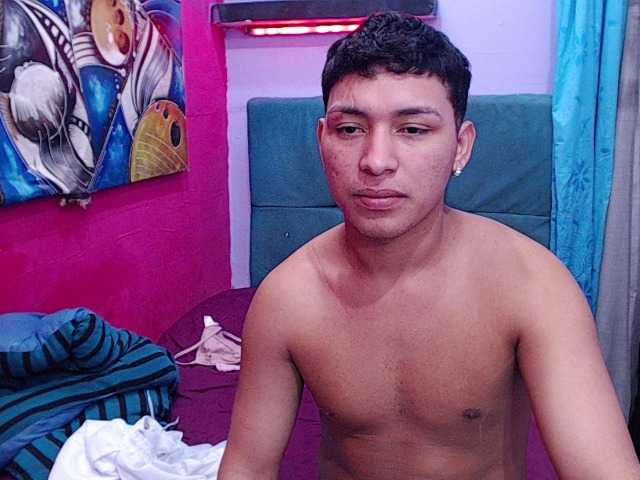 twinksfuck live cam on BongaCams