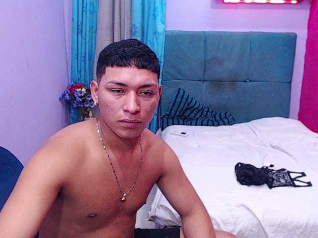 twinksfuck live cam on BongaCams