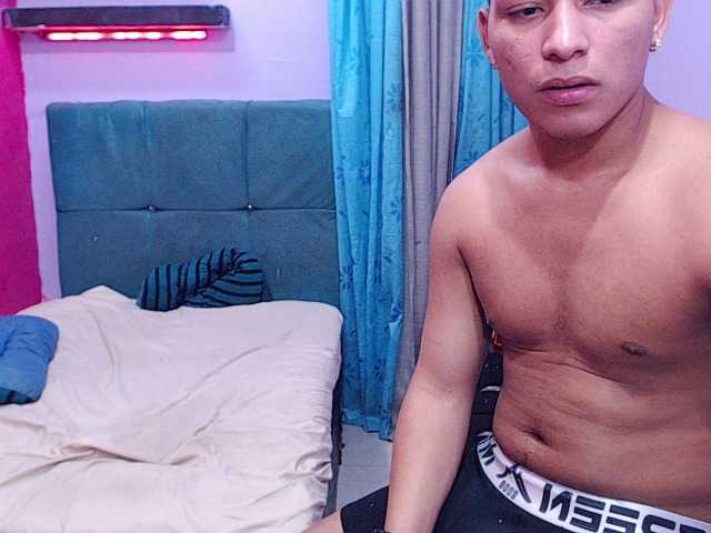 twinksfuck live cam on BongaCams