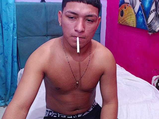 twinksfuck live cam on BongaCams
