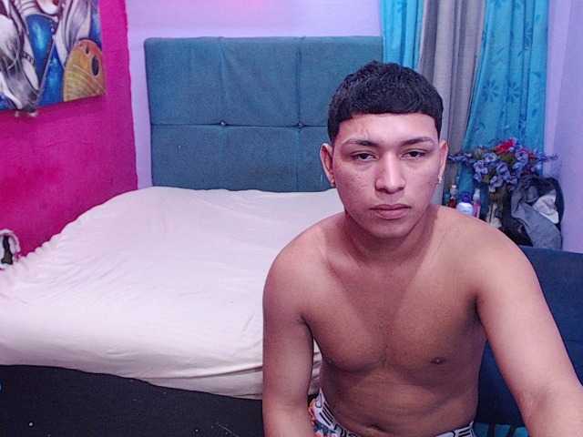 twinksfuck live cam on BongaCams