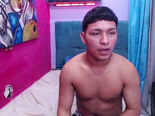 twinksfuck live cam on BongaCams