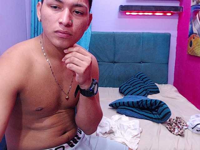 twinksfuck live cam on BongaCams