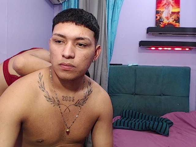 twinksfuck live cam on BongaCams