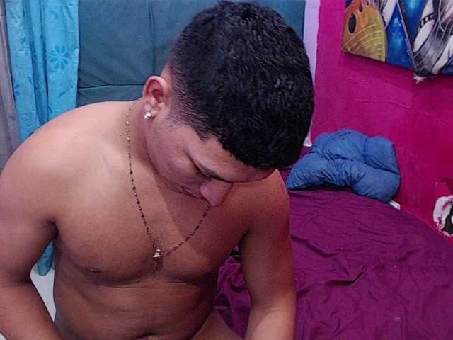 twinksfuck live cam on BongaCams