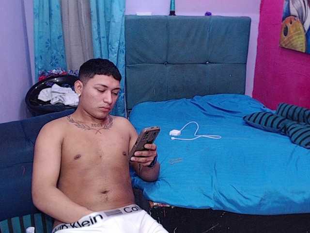 twinksfuck live cam on BongaCams
