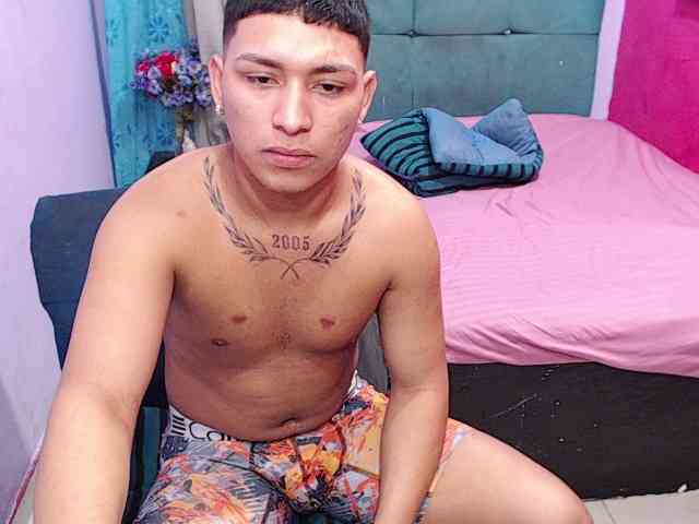 twinksfuck webcam