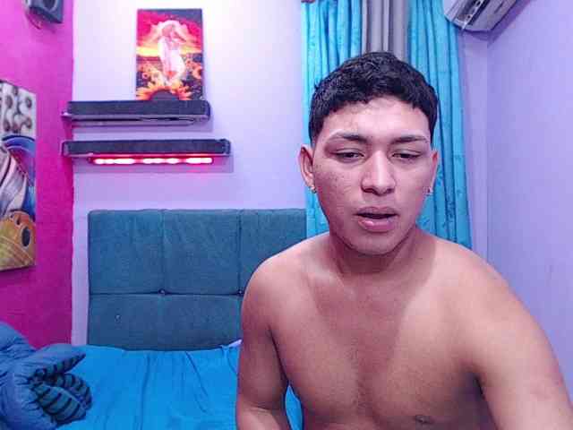 twinksfuck webcam