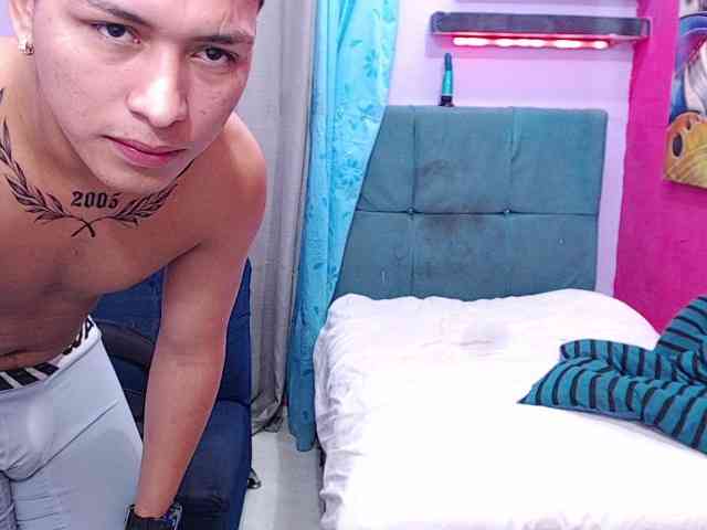 twinksfuck webcam