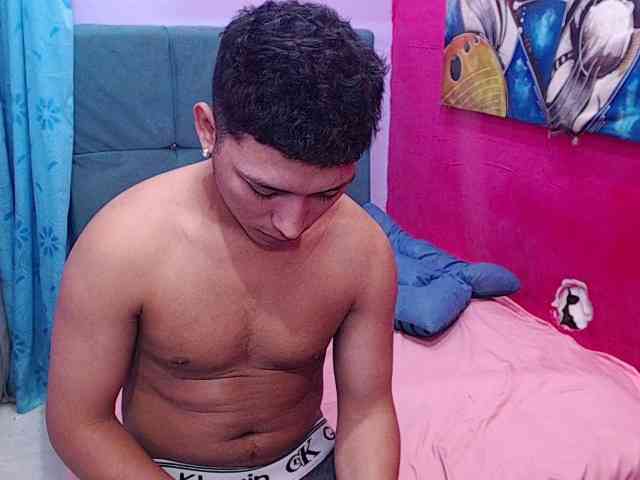 twinksfuck Sex Cam Show