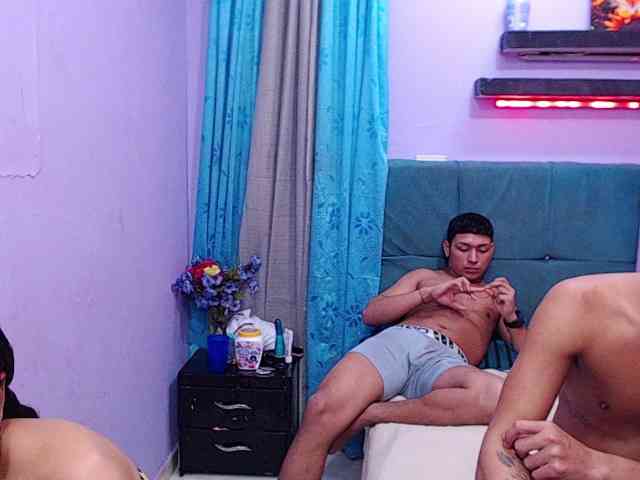 twinksfuck Sex Cam Show